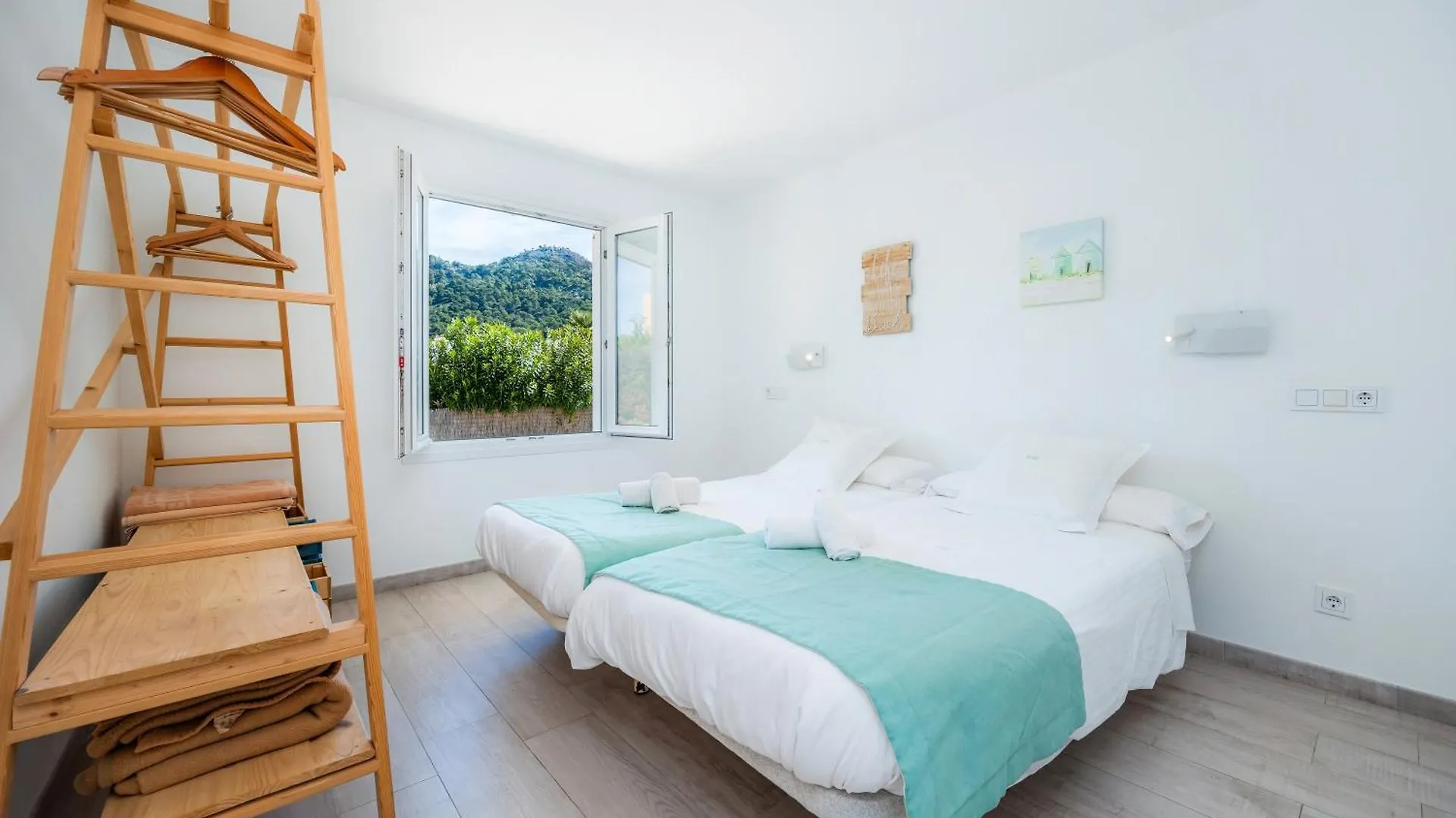Holiday home Sea House Villa Canyamel  Spain